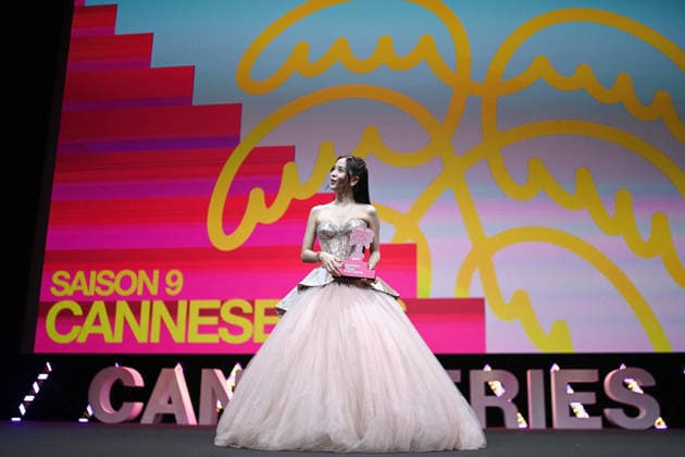 Opening Ceremony - The 9th Cannes Series International Festival. FC CANNES, FRANCE - APRIL 23 Jisoo receives the Madame Figaro Rising Star Award during the Opening Ceremony at the 9th Cannes Series International Festival on April 23, 2026 in Cannes, France. Cannes France  Copyright: xCastelxFranck ABACAx