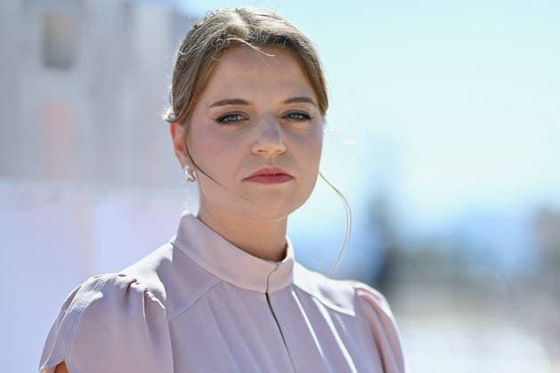 Half Man Photocall - The 9th Cannes Series International Festival. FC CANNES, FRANCE - APRIL 23 Alexandra Brodski attends the Half Man Photocall at the 9th Cannes Series International Festival at Plage Du Majestic on April 23, 2026 in Cannes, France. Photo by Franck Castel ABACAPRESS.COM Cannes France  Copyright: xCastelxFranck ABACAx