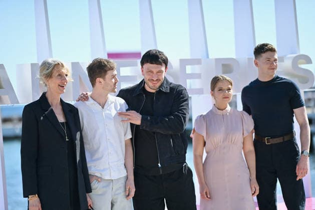 Half Man Photocall - The 9th Cannes Series International Festival. FC CANNES, FRANCE - APRIL 23 Sophie Gardiner, Mitchell Robertson, Richard Gadd, Alexandra Brodski and Stuart Campbell attends the Half Man Photocall at the 9th Cannes Series International Festival at Plage Du Majestic on April 23, 2026 in Cannes, France. Photo by Franck Castel ABACAPRESS.COM Cannes France  Copyright: xCastelxFranck ABACAx