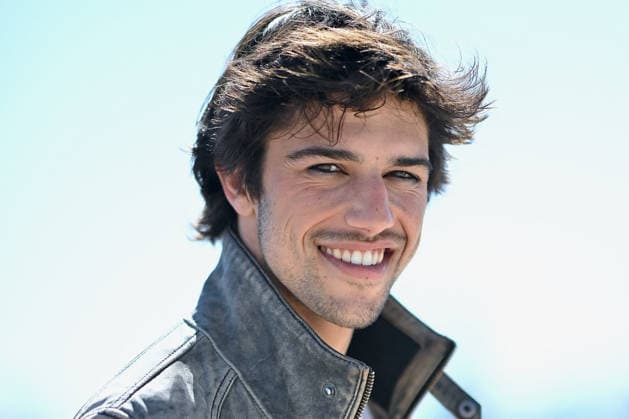 p tain De Soiree Photocall - The 9th Cannes Series International Festival. FC CANNES, FRANCE - APRIL 23 Leo Vazzoler attends the P tain De Soiree Photocall at the 9th Cannes Series International Festival at Plage Du Majestic on April 23, 2026 in Cannes, France.. Photo by Franck Castel ABACAPRESS.COM Cannes France  Copyright: xCastelxFranck ABACAx