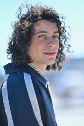 p tain De Soiree Photocall - The 9th Cannes Series International Festival. FC CANNES, FRANCE - APRIL 23 Roman Doduik attends the P tain De Soiree Photocall at the 9th Cannes Series International Festival at Plage Du Majestic on April 23, 2026 in Cannes, France.. Photo by Franck Castel ABACAPRESS.COM Cannes France  Copyright: xCastelxFranck ABACAx