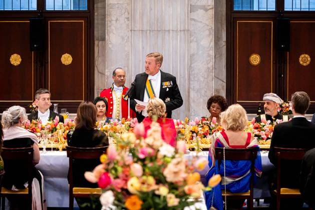 Royal Couple Offers Corps Diplomatic Dinner, Amsterdam - 23 Apr 2026 King Willem-Alexander and Queen Maxima at the Corps Diplomatique for a gala dinner at the Royal Palace Amsterdam. Amsterdam The Netherlands  Copyright: xMischaxSchoemakerx