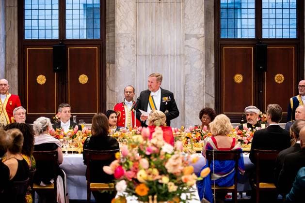 Royal Couple Offers Corps Diplomatic Dinner, Amsterdam - 23 Apr 2026 King Willem-Alexander and Queen Maxima at the Corps Diplomatique for a gala dinner at the Royal Palace Amsterdam. Amsterdam The Netherlands  Copyright: xMischaxSchoemakerx