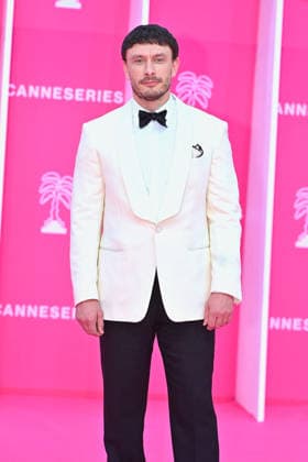 Opening Pink Carpet - The 9th Cannes Series International Festival. FC CANNES, FRANCE - APRIL 23 Richard Gadd attends the Opening Pink Carpet at the 9th Cannes Series International Festival on April 23, 2026 in Cannes, France.Photo by Franck Castel ABACAPRESS.COM Cannes France  Copyright: xCastelxFranck ABACAx
