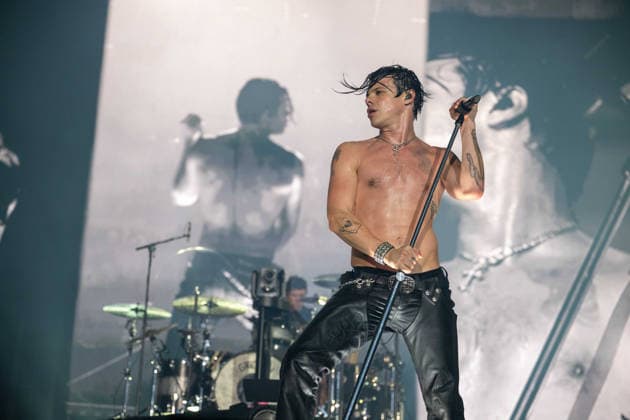 YUNGBLUD performs at Birmingham Utilita Arena 23rd April 202 YUNGBLUD performs live at Birmingham Utilita Arena on 23rd April 2026, delivering a high-energy set to a packed crowd. Known for his explosive stage presence and connection with fans, the artist brought raw emotion and intensity to the arena as part of his latest live show. Photography by Hannah Meadows for, Credit:HANNAHMEADOWSPHOTOGRAPHY Avalon  Copyright: xHANNAHMEADOWSPHOTOGRAPHYx xAvalonx 1093965669