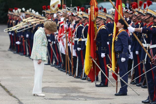 Queen Sofia presides over the ceremony of the solemn Swearing in of civilian personnel Queen Sofia during the ceremony of the solemn Swearing in of civilian personnel at the El Rey de la Guardia Real Barracks, on April 24, 2026, in Madrid Spain The oath or promise before the Flag of Spain is legally established in our legal system, It allows Spaniards who, without wishing to join the Armed Forces on a professional basis, may express their commitment to the defense of Spain, by taking the oath or pledge before the Spanish Flag, as a prerequisite for the acquisition of the status of professional military personnel.  Copyright: xÃngelxDiazxBrinasx 7467760
