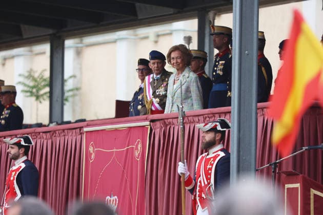 Queen Sofia presides over the ceremony of the solemn Swearing in of civilian personnel Queen Sofia during the ceremony of the solemn Swearing in of civilian personnel at the El Rey de la Guardia Real Barracks, on April 24, 2026, in Madrid Spain The oath or promise before the Flag of Spain is legally established in our legal system, It allows Spaniards who, without wishing to join the Armed Forces on a professional basis, may express their commitment to the defense of Spain, by taking the oath or pledge before the Spanish Flag, as a prerequisite for the acquisition of the status of professional military personnel.  Copyright: xÃngelxDiazxBrinasx 7467773