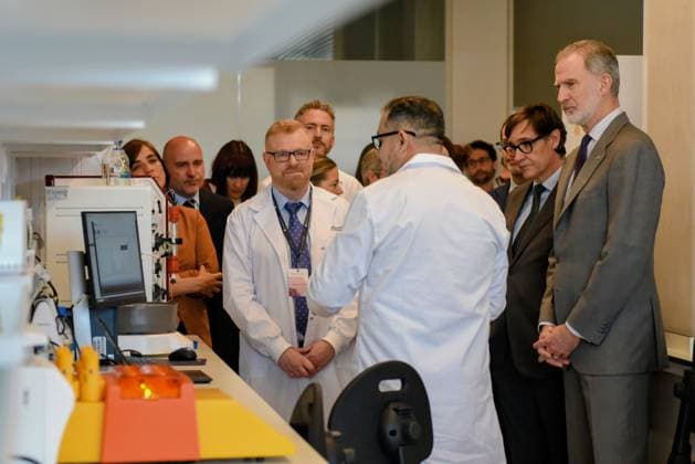 The King inaugurates the CaixaResearch Institute in Barcelona King Felipe VI d , during the inauguration of the CaixaResearch Institute, on April 24, 2026, in Barcelona, Catalonia Spain The CaixaResearch Institute is the first Spanish research center specialized in immunology, focused on the study of the immune system and how it relates to the most prevalent diseases -such as neurological, oncological or infectious diseases- also taking into account the impact of environmental factors 24 APRIL 2026 Barcelona Barcelona Barcelona Spain  Copyright: xAlbertoxParedesx 7467920