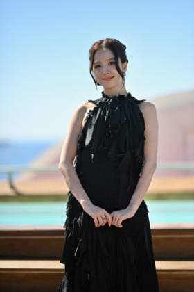 9th Cannes Series - Jisoo Photocall. FC CANNES, FRANCE - APRIL 24 Jisoo attends the Jisoo Photocall at the 9th Canneseries International Festival on April 24, 2026 in Cannes, France. Photo by Franck Castel ABACAPRESS.COM Cannes France  Copyright: xCastelxFranck ABACAx