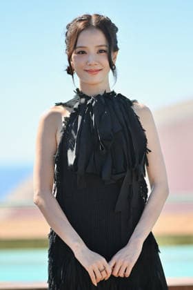 9th Cannes Series - Jisoo Photocall. FC CANNES, FRANCE - APRIL 24 Jisoo attends the Jisoo Photocall at the 9th Canneseries International Festival on April 24, 2026 in Cannes, France. Photo by Franck Castel ABACAPRESS.COM Cannes France  Copyright: xCastelxFranck ABACAx