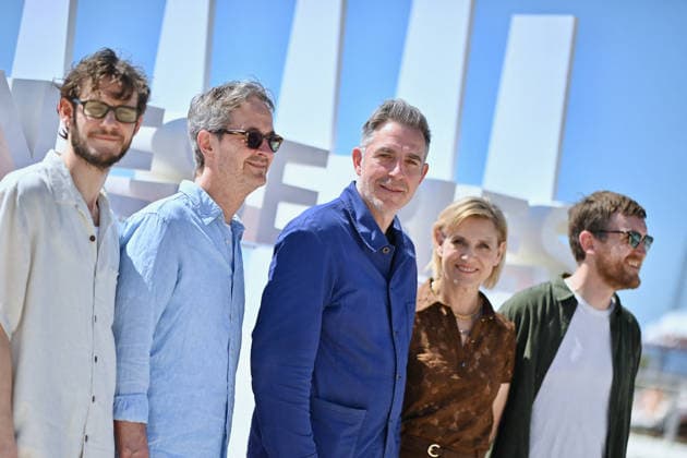 9th Cannes Series - Harvest Photocall. FC CANNES, FRANCE - APRIL 24 Simon Bennebjerg, Lars Brygmann, Martin Zandvliet, Charlotte Fich and Elliot Crosset Hove attends the Harvest Photocall at the 9th Canneseries International Festival on April 24, 2026 in Cannes, France.. Photo by Franck Castel ABACAPRESS.COM Cannes France  Copyright: xCastelxFranck ABACAx