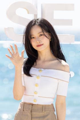 9th Cannes Series - Genfluencer Photocall Bae Yoon-kyung attends the Genfluencer Photocall at the 9th Canneseries International Festival on April 24, 2026 in Cannes, France. Photo by Shootpix ABACAPRESS.COM Cannes France  Copyright: xShootpix ABACAx