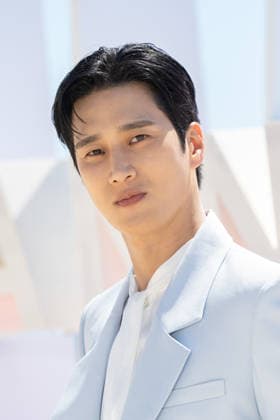 9th Cannes Series - Sacred Jewel Photocall Ahn Bo-hyun attends the Sacred Jewl Photocall at the 9th Cannes Series International Festival on April 24, 2026 in Cannes, France. Photo by Shootpix ABACAPRESS.COM Cannes France  Copyright: xShootpix ABACAx