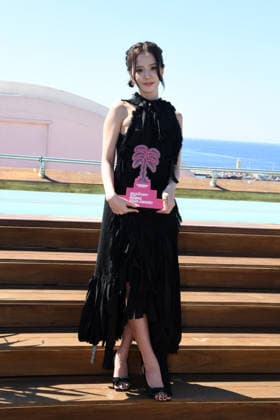 Jisoo Photocall - The 9th Canneseries International Festivalmin France - 24 Apr 2026 Kim Ji-soo attends the Jisoo Photocall at Hotel Majestic during the 9th Canneseries International Festival. Cannes France Copyright: xGianluigixJoriox xSOPAxImagesx GJORIO_Jisoo_23626