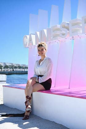 9th Cannes Series - Romane Jimonet, AKA Romy Photocall. FC CANNES, FRANCE - APRIL 24 Romane Jimonet, AKA Romy, attends the Romy Photocall at the 9th Canneseries International Festival on April 24, 2026 in Cannes, France. . Photo by Franck Castel ABACAPRESS.COM Cannes France  Copyright: xCastelxFranck ABACAx