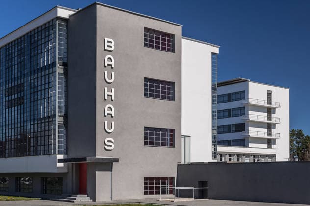 Das Bauhaus Dessau in Sachsen Anhalt Deutschland Das Bauhaus Dessau in Sachsen Anhalt Deutschland (License=RM) Copyright: xZoonar.com MarkusxGrummtx 24913829