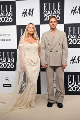 STOCKHOLM, SWEDEN 20260424 Molly Sandén and Sebastian Hammarberg arrive at the Elle gala at the Grand Hotel on Friday STOCKHOLM SWEDEN x10080x  Copyright: xFredrikxSandberg TTx ELLE GALAN 2026 71bUZMiUAKA