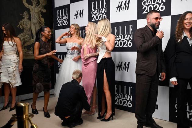 STOCKHOLM, SWEDEN 20260424 Penny Parnevik, Peg Parnevik and Phillippa Parnevik arrive at the Elle gala at the Grand Hotel on Friday STOCKHOLM SWEDEN x10080x  Copyright: xFredrikxSandberg TTx ELLE GALAN 2026 afB9uY9lfhw