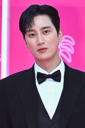 Pink Carpet - The 9th Canneseries International Festival - Day 2. FC CANNES, FRANCE - APRIL 24 Ahn Bo-hyun attends Day Two of the 9th Canneseries International Festival on April 24, 2026 in Cannes, France. Photo by Franck Castel ABACAPRESS.COM Cannes France  Copyright: xCastelxFranck ABACAx