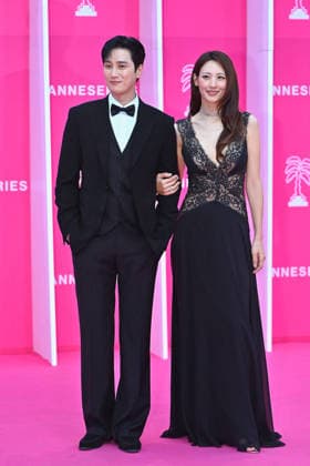Pink Carpet - The 9th Canneseries International Festival - Day 2. FC CANNES, FRANCE - APRIL 24 Ahn Bo-hyun and Claudia Kim attends Day Two of the 9th Canneseries International Festival on April 24, 2026 in Cannes, France. Photo by Franck Castel ABACAPRESS.COM Cannes France  Copyright: xCastelxFranck ABACAx