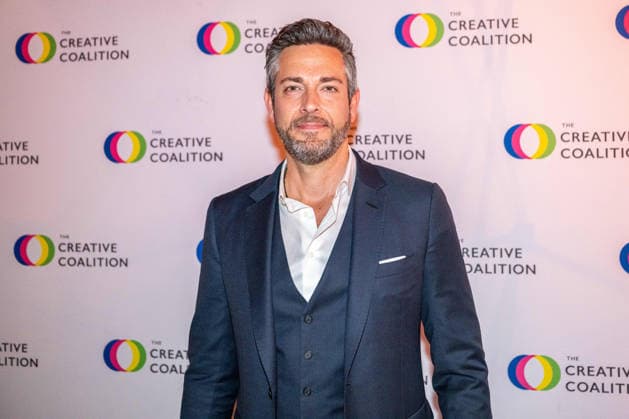 April 24, 2026, Washington, District Of Columbia, USA: WASHINGTON, District of Columbia, USA, 24 April 2026: Zachary Levi poses on the red carpet during The Creative Coalition Night Before Dinner ahead of the White House CorrespondentsÃ¢â‚¬â ¢ Dinner weekend at PubKey in Washington, DC, USA. Washington USA - ZUMAk206 20260424_znp_k206_002 Copyright: xMattxKaminskyx