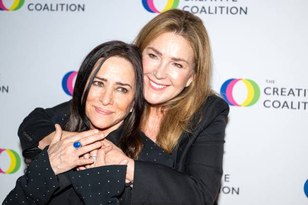 April 24, 2026, Washington, District Of Columbia, USA: WASHINGTON, District of Columbia, USA, 24 April 2026: Pamela Adlon and Peri Gilpin pose on the red carpet during The Creative Coalition Night Before Dinner ahead of the White House CorrespondentsÃ¢â‚¬â ¢ Dinner weekend at PubKey in Washington, DC, USA. Washington USA - ZUMAk206 20260424_znp_k206_026 Copyright: xMattxKaminskyx