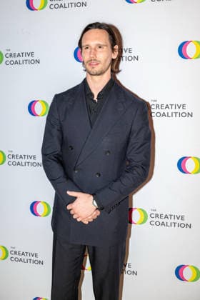 April 24, 2026, Washington, District Of Columbia, USA: WASHINGTON, District of Columbia, USA, 24 April 2026: Cory Michael Smith poses on the red carpet during The Creative Coalition Night Before Dinner ahead of the White House CorrespondentsÃ¢â‚¬â ¢ Dinner weekend at PubKey in Washington, DC, USA. Washington USA - ZUMAk206 20260424_znp_k206_033 Copyright: xMattxKaminskyx