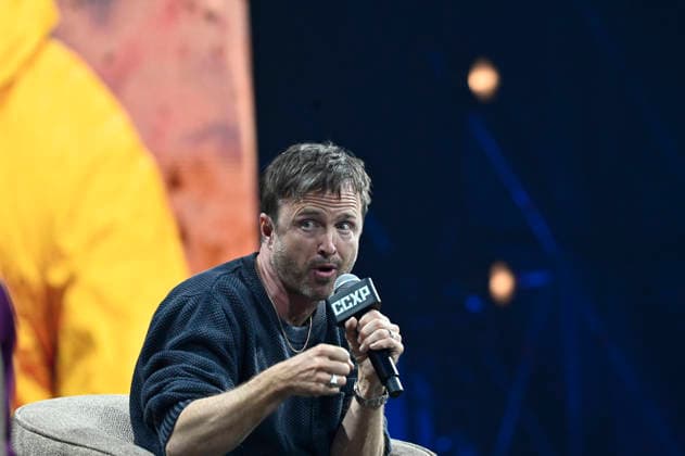 April 24, 2026, Mexico City, Ciudad de Mexico, Mexico: Aaron Paul speaks during a conference as part of pop culture festival CCXP Comic Con Experience at Centro Banamex on April 24, 2026 in Mexico City, Mexico. Mexico City Mexico - ZUMAe321 20260424_zea_e321_101 Copyright: xCarlosxTischlerx