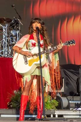 April 24, 2026, Indio, California, U.S: Musician ELLA LANGLEY during Stagecoach Music Festival at Empire Polo Club in Indio, California Indio U.S  - ZUMAs135 20260424_zap_s135_029 Copyright: xDanielxDeSloverx