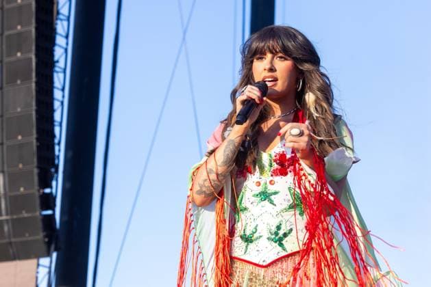 April 24, 2026, Indio, California, U.S: Musician ELLA LANGLEY during Stagecoach Music Festival at Empire Polo Club in Indio, California Indio U.S  - ZUMAs135 20260424_zap_s135_020 Copyright: xDanielxDeSloverx