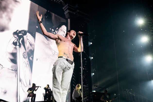 Yungblud performing live at The O2, London 24 April 2026 YUNGBLUD (Dominic Richard Harrison) is an English singer, songwriter, and actor. He is know for his outlandish shows and outfits. He has released two albums - his most recent Weird!, was released in late 20 and peaked atop the UK Albums Chart, and reached number 75 on the US Billboard 200. He appeared in Emmerdale and The Lodge before beginning his music career This tour is called: Idols - The World Tour for his third album of the same name, Credit:Dafydd Owen Avalon The O2 Arena, North Greenwich, London  Copyright: xDafyddxOwenx xAvalonx 1094128031