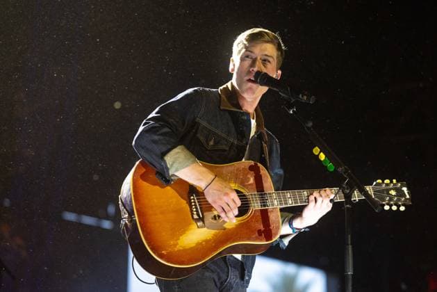 April 24, 2026, Indio, California, U.S: Musician SAM BARBER during Stagecoach Music Festival at Empire Polo Club in Indio, California Indio U.S  - ZUMAs135 20260424_zap_s135_051 Copyright: xDanielxDeSloverx