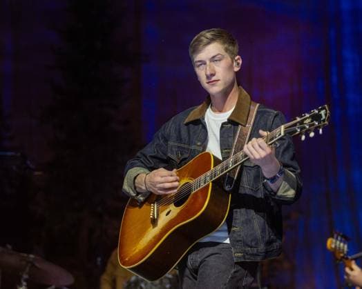 April 24, 2026, Indio, California, U.S: Musician SAM BARBER during Stagecoach Music Festival at Empire Polo Club in Indio, California Indio U.S  - ZUMAs135 20260424_zap_s135_045 Copyright: xDanielxDeSloverx