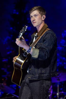 April 24, 2026, Indio, California, U.S: Musician SAM BARBER during Stagecoach Music Festival at Empire Polo Club in Indio, California Indio U.S  - ZUMAs135 20260424_zap_s135_046 Copyright: xDanielxDeSloverx