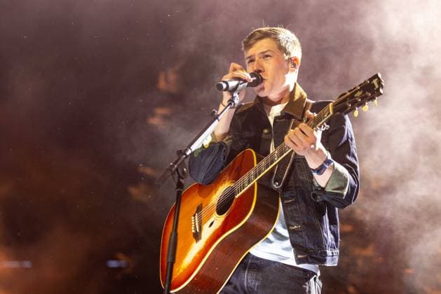 April 24, 2026, Indio, California, U.S: Musician SAM BARBER during Stagecoach Music Festival at Empire Polo Club in Indio, California Indio U.S  - ZUMAs135 20260424_zap_s135_041 Copyright: xDanielxDeSloverx