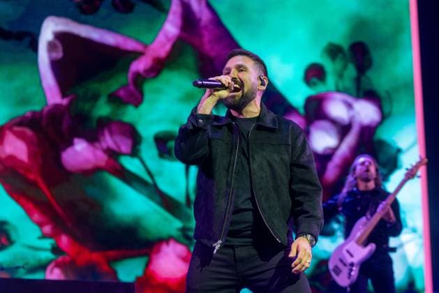 April 24, 2026, Indio, California, U.S: SHAY MOONEY of Dan + Shay during Stagecoach Music Festival at Empire Polo Club in Indio, California Indio U.S  - ZUMAs135 20260424_zap_s135_110 Copyright: xDanielxDeSloverx
