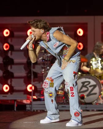 April 24, 2026, Indio, California, U.S: BAILEY ZIMMERMAN during Stagecoach Music Festival at Empire Polo Club in Indio, California Indio U.S  - ZUMAs135 20260424_zap_s135_081 Copyright: xDanielxDeSloverx