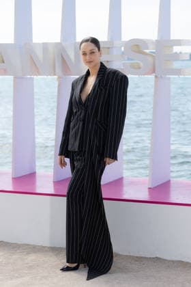 The 9th Canneseries International Festival - Many People Need To Die Photocall Laura Weissmahr attends the Many People Need To Die Photocall at the 9th Canneseries International Festival at Plage Du Majestic on April 25, 2026 in Cannes, France Photo by Shootpix ABACAPRESS.COM Cannes France  Copyright: xShootpix ABACAx
