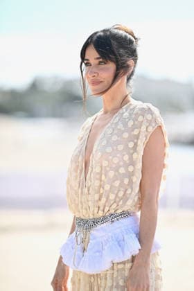 9th Cannes Series - Many People Need To Die Photocall. FC CANNES, FRANCE - APRIL 25 Macarena García attends the Many People Need To Die Photocall at the 9th Canneseries International Festival at Plage Du Majestic on April 25, 2026 in Cannes, France. Photo by Franck Castel ABACAPRESS.COM Cannes France  Copyright: xCastelxFranck ABACAx
