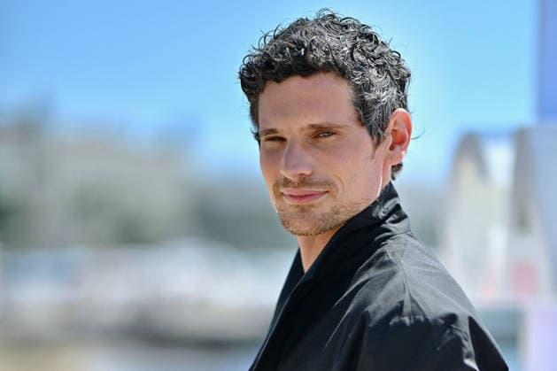 9th Cannes Series - Paris Police 1910 Photocall. FC CANNES, FRANCE - APRIL 25 Jeremie Laheurte attends the Paris Police 1910 Photocall at the 9th Canneseries International Festival at Plage Du Majestic on April 25, 2026 in Cannes, France. Photo by Franck Castel ABACAPRESS.COM Cannes France  Copyright: xCastelxFranck ABACAx