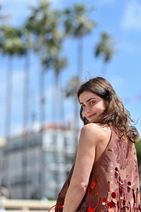 9th Cannes Series - Paris Police 1910 Photocall. FC CANNES, FRANCE - APRIL 25 Eugenie Derouand attends the Paris Police 1910 Photocall at the 9th Canneseries International Festival at Plage Du Majestic on April 25, 2026 in Cannes, France. Photo by Franck Castel ABACAPRESS.COM Cannes France  Copyright: xCastelxFranck ABACAx