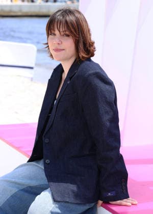 Sophie Marie Larrouy Photocall A Bientôt de te revoir lors de la 9ème édition de CanneSeries sur la plage du Majestic à Cannes le 25 Avril 2026 Denis Guignebourg Bestimage Celebrities on the photocall at the 9th edition of Canneseries in Cannes on 25 04 2026 Cannes France  Copyright: xDenisxGuignebourgx xBestimagexDenisxGuignebourgx xBestimagex