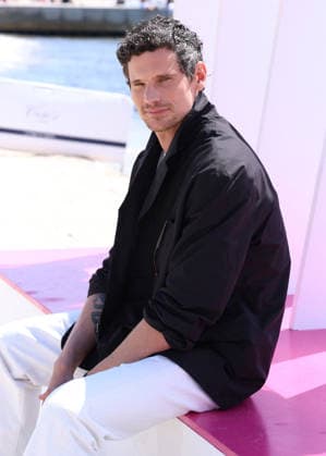 Jérémie Laheurte Photocall Paris police 1910 at the 9th edition of CanneSeries on the Majestic beach in Cannes on 25 April 2026 Denis Guignebourg Bestimage Celebrities on the photocall at the 9th edition of Canneseries in Cannes on 25 04 2026 Cannes France  Copyright: xDenisxGuignebourgx xBestimagexDenisxGuignebourgx xBestimagex