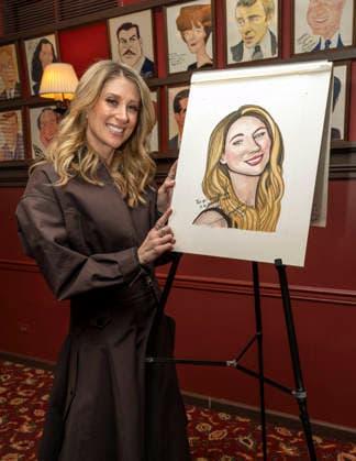 April 24, 2026, New York, Ny, United States: Caissie Levy joins the legendary wall of caricatures at Sardi s. Held at SardiÃ¢â‚¬â ¢s in New York. Zuma Press April 24, 2026. New York United States  - ZUMAp281 20260424_zea_p281_021 Copyright: xPhotoxImagexPressx
