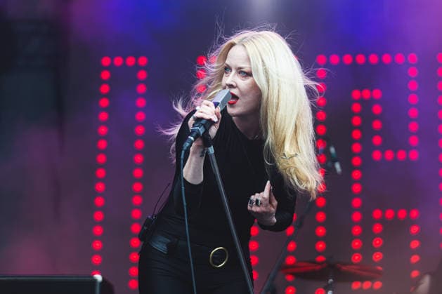SaO PAULO, SP - 25.04.2026: BANGERS OPEN AIR 2026 - German vocalist Johanna Platow, from the heavy metal band Lucifer, performs on the Sun Stage at Bangers Open Air this Saturday afternoon (25). x2931392x  YurixMurakami