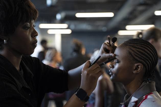 South African Fashion Week JOHANNESBURG, SOUTH AFRICA - APRIL 25: Models complete their final preparations ahead of the runway show as South African Fashion Week (SAFW) held at the Vrtuosus Studio in Johannesburg, South Africa on April 25, 2026. The event showcased Spring Summer 2026 collections, bringing together designers and fashion professionals. Ihsaan Haffejee Anadolu Johannesburg South Africa. Editorial use only. Please get in touch for any other usage.  Copyright: x2026xAnadoluxIhsaanxHaffejeex