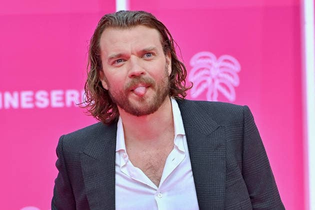 Pink Carpet - The 9th Canneseries International Festival - Day 3. FC CANNES, FRANCE - APRIL 25 Pilou Asbæk attends Day Three of the 9th Canneseries International Festival on April 25, 2026 in Cannes, France. Photo by Franck Castel ABACAPRESS.COM Cannes France  Copyright: xCastelxFranck ABACAx