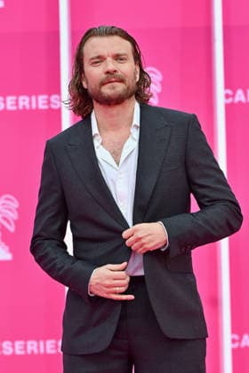 Pink Carpet - The 9th Canneseries International Festival - Day 3. FC CANNES, FRANCE - APRIL 25 Pilou Asbæk attends Day Three of the 9th Canneseries International Festival on April 25, 2026 in Cannes, France. Photo by Franck Castel ABACAPRESS.COM Cannes France  Copyright: xCastelxFranck ABACAx