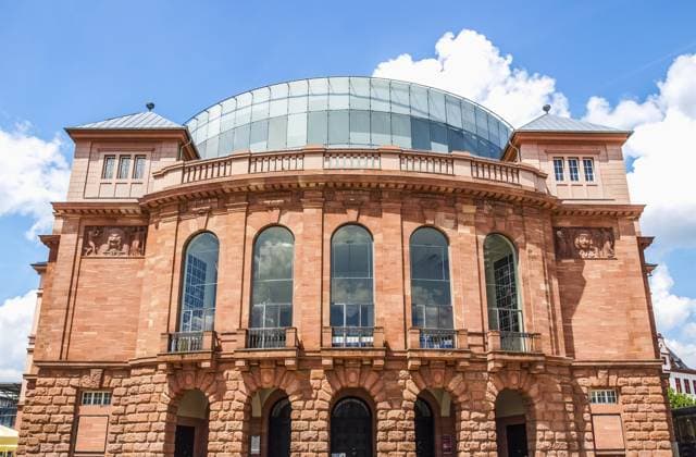 HDR mit hohem Dynamikbereich, Mainzer Staatstheater, Nationaltheater in Mainz, Deutschland High dynamic range HDR Mainzer Staatstheater national theatre in Mainz Germany Copyright: imageBROKER ClaudioxDivizia ibxiqx17229839.jpg