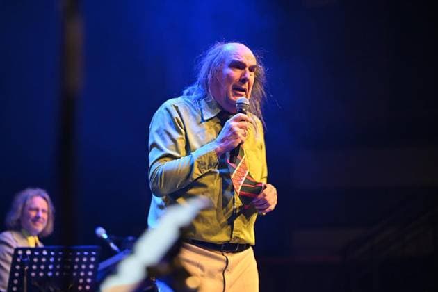 Guildo Horn is in town and sings two sold-out evenings with the Esseners in the Weststadthalle FOR EDITORIAL PURPOSES ONLY p Guildo Horn and the Orthopädische Strümpfe perform on Saturday, April 25, 2026 in the Weststadthalle in Essen Germany NRW Essen Copyright VladimirxWegener Copyright: VladimirxWegener doc85kxl93y00h8gk0v1xec ,EDITORIAL USE ONLY Copyright: VladimirxWegener